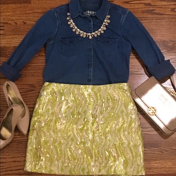 J. Crew Dresses & Skirts - J Crew  Mini skirt- Green & Gold metallic